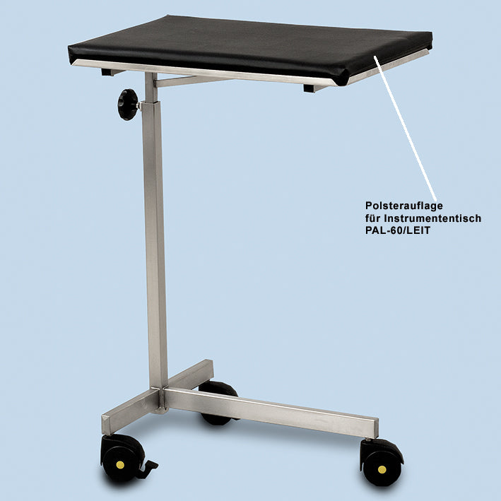 Instrument table with 3 casters (track)