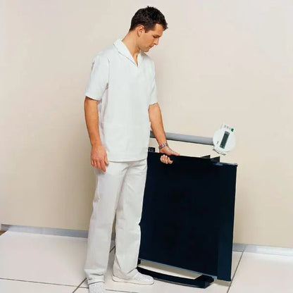 SecaElektronische Rollstuhlwaage seca 665DocMed GmbH