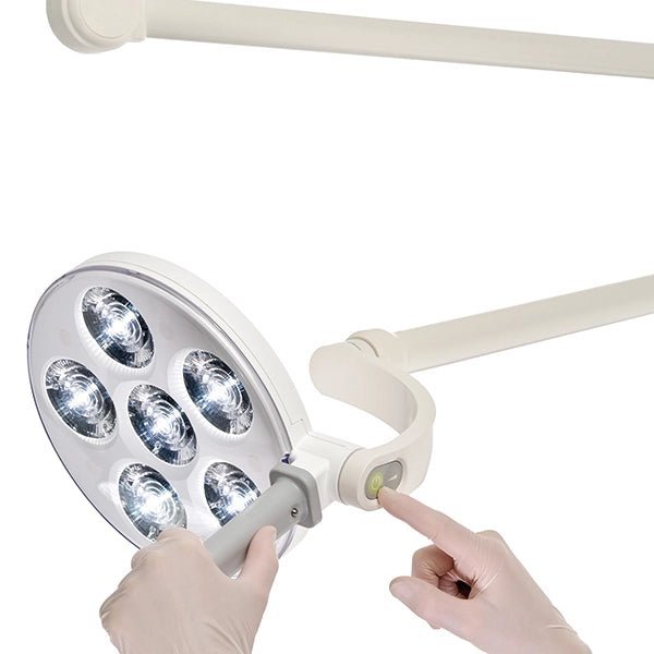 Derungs Medical GmbHLED Behandlungsleuchte TRIANGO 60-1C / DeckenmodellDocMed GmbH