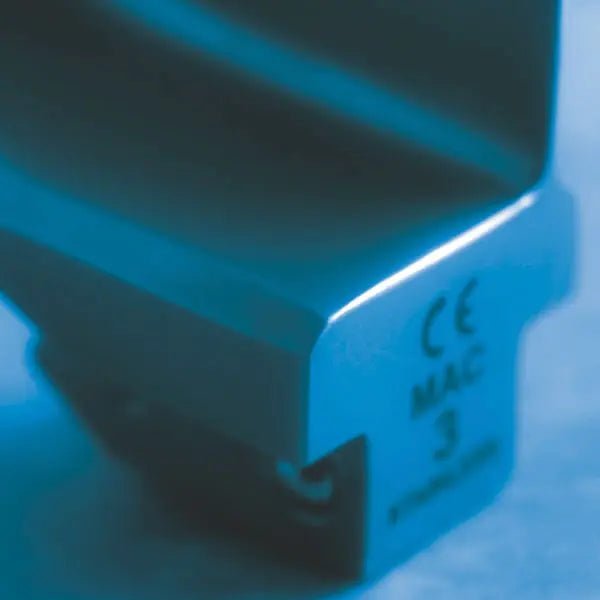 ResQ-BladeWarmlichtspatel aus Edelstahl - WarmlichtDocMed GmbH